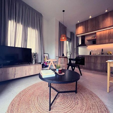 Luxurious Wooden Detail Flat In City Center Chalkida Ngoại thất bức ảnh