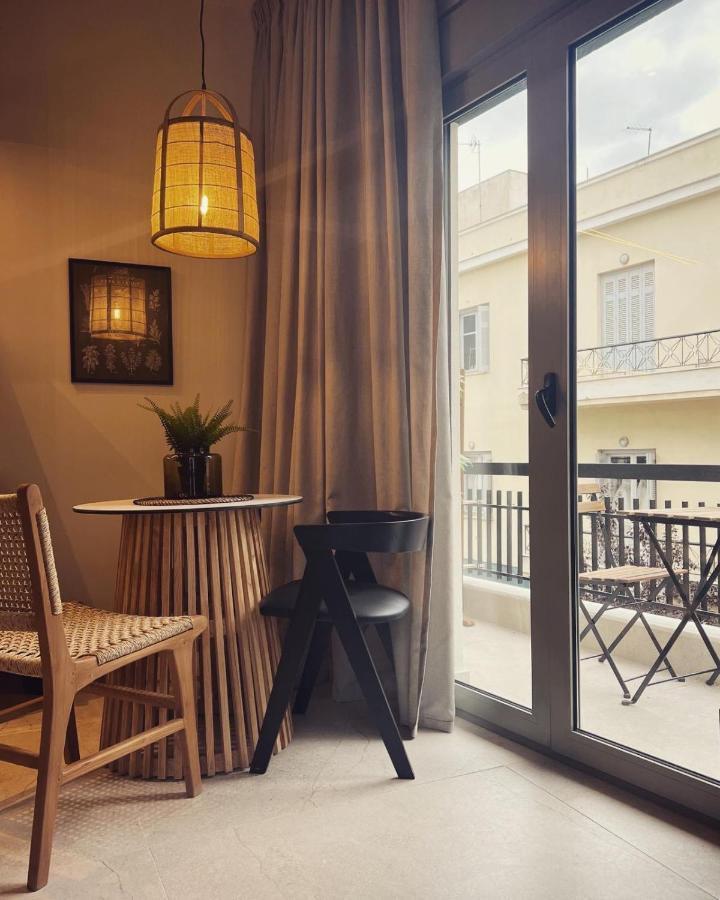 Luxurious Wooden Detail Flat In City Center Chalkida Ngoại thất bức ảnh