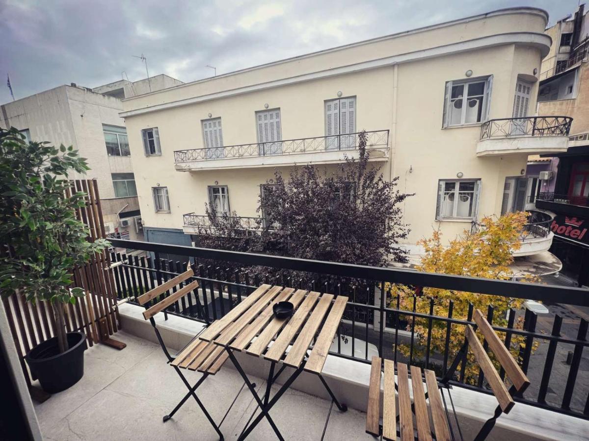 Luxurious Wooden Detail Flat In City Center Chalkida Ngoại thất bức ảnh