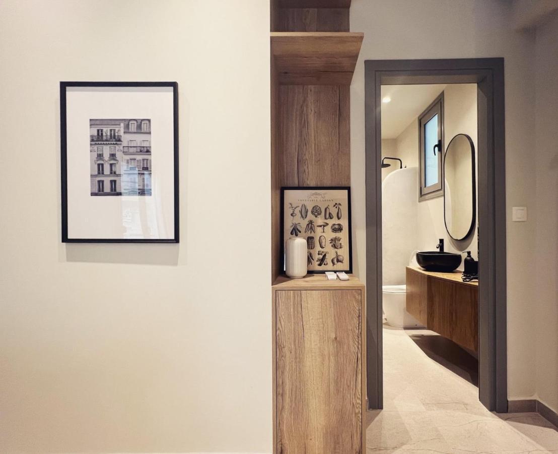 Luxurious Wooden Detail Flat In City Center Chalkida Ngoại thất bức ảnh