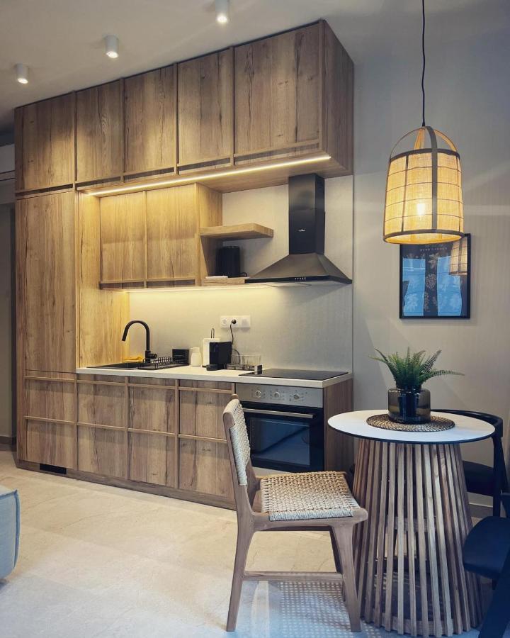 Luxurious Wooden Detail Flat In City Center Chalkida Ngoại thất bức ảnh