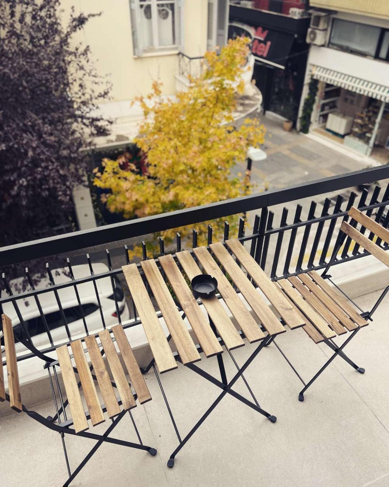 Luxurious Wooden Detail Flat In City Center Chalkida Ngoại thất bức ảnh